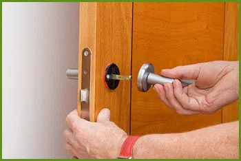 Neighborhood Locksmith Services Langhorne, PA 215-337-3198 - 14-install-new-Lock