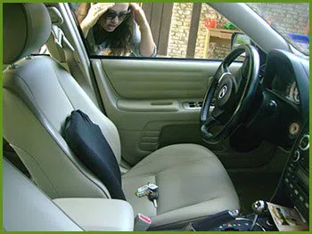 Neighborhood Locksmith Services Langhorne, PA 215-337-3198 - 20-keys-locked-in-car